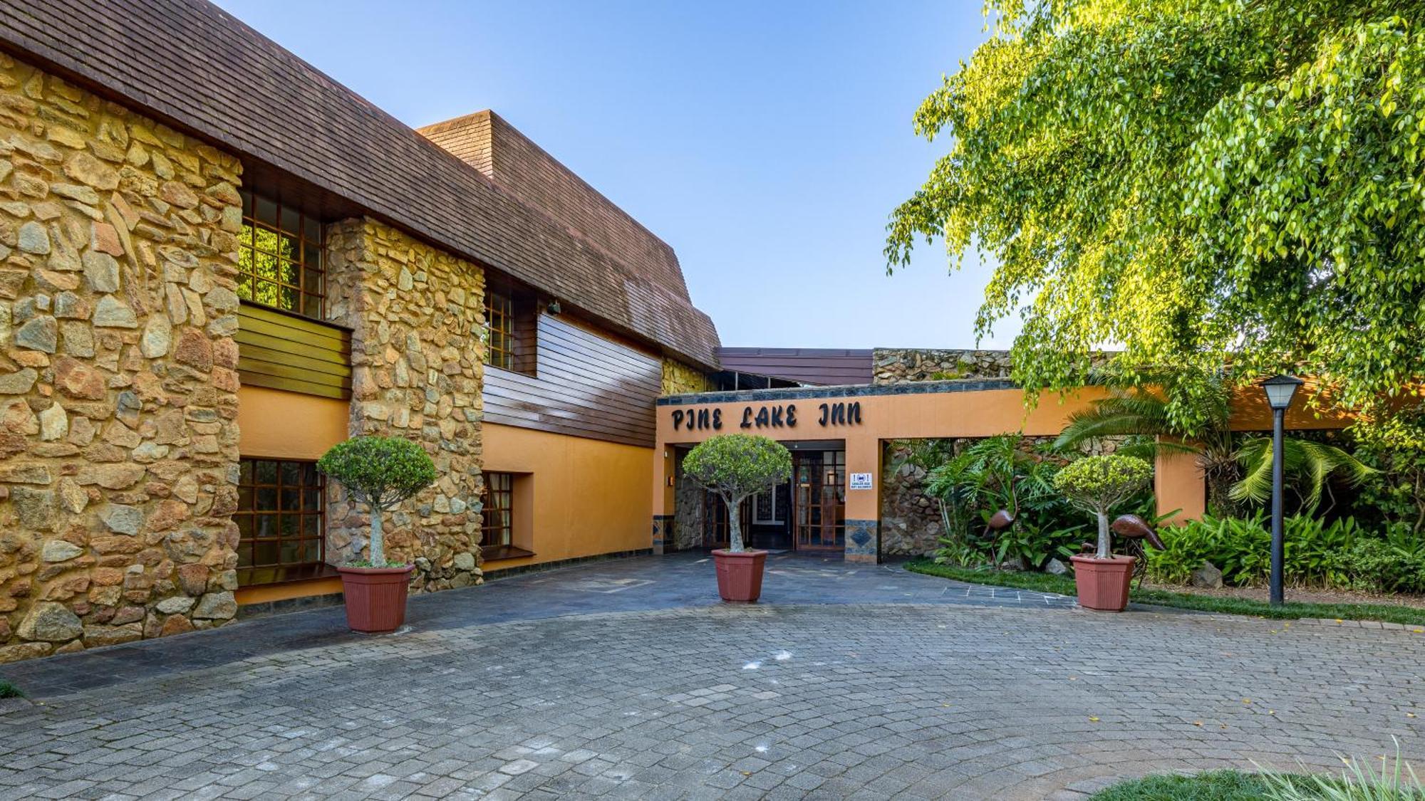 African Sky Hotels - Pine Lake Inn White River Zewnętrze zdjęcie