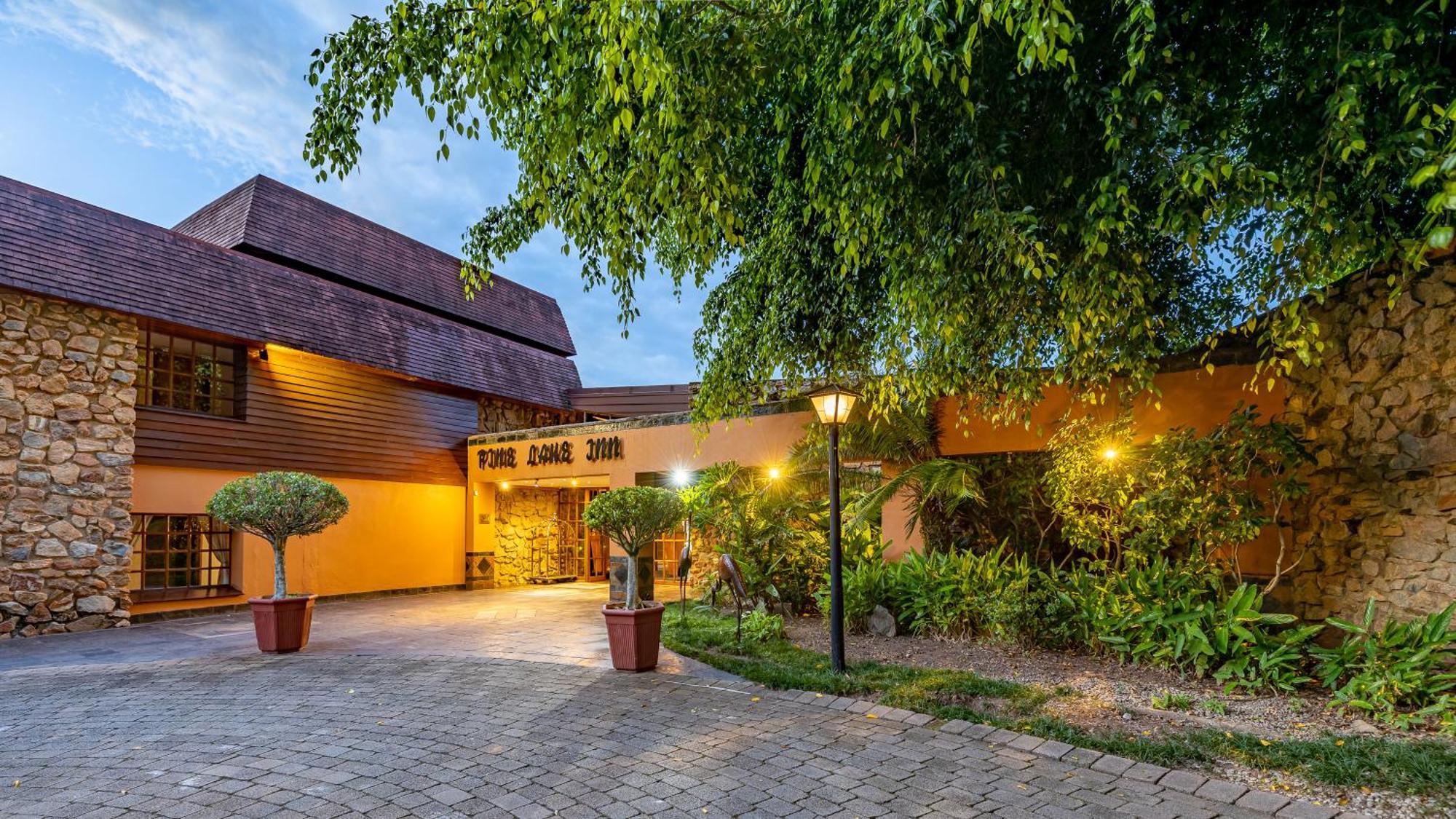 African Sky Hotels - Pine Lake Inn White River Zewnętrze zdjęcie