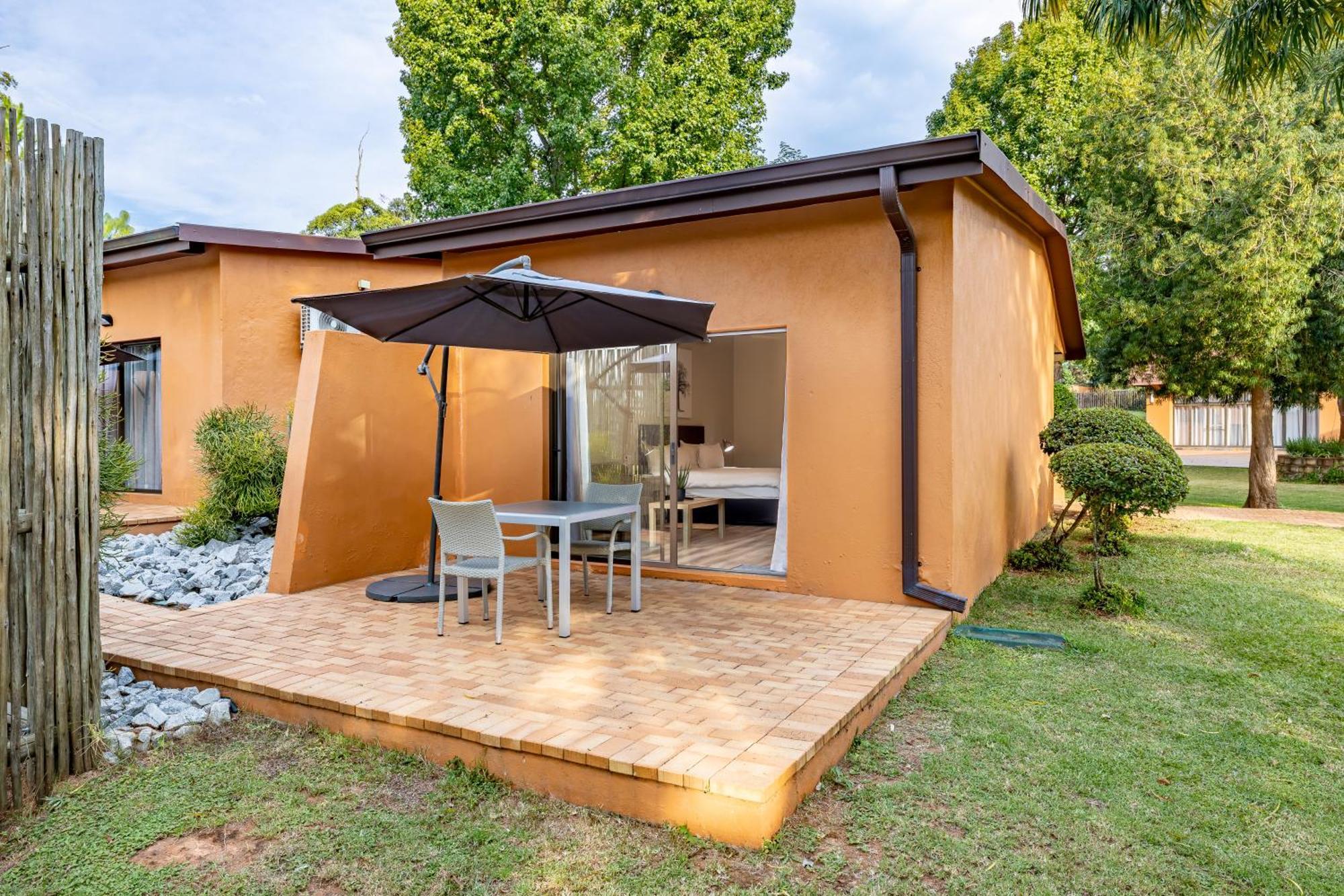 African Sky Hotels - Pine Lake Inn White River Zewnętrze zdjęcie